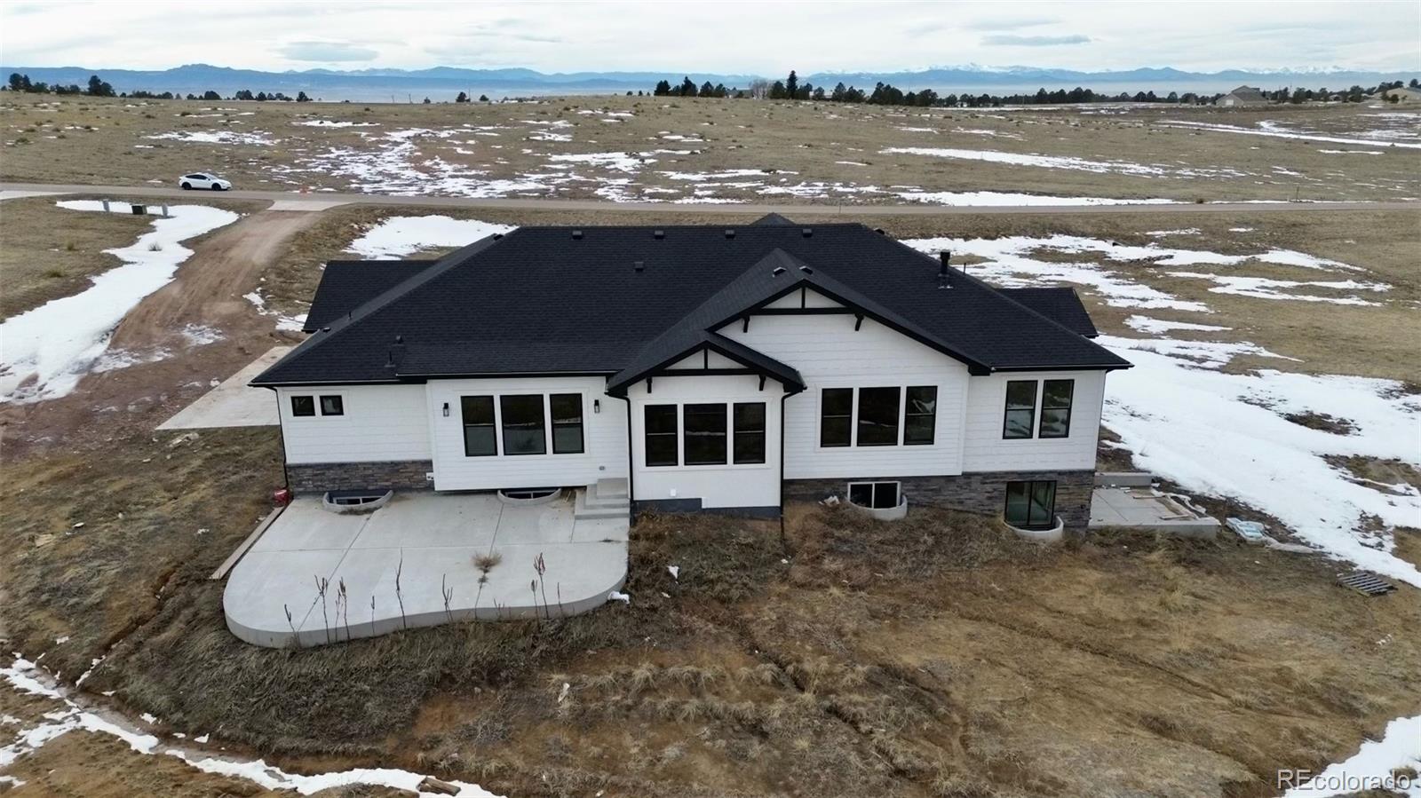 5424 Freddys Trail