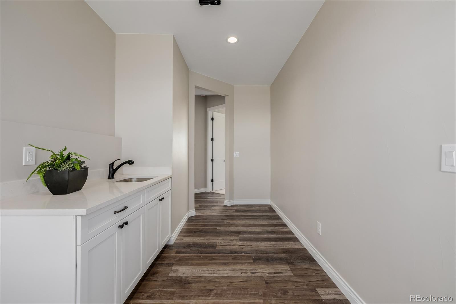 5424 Freddys Trail