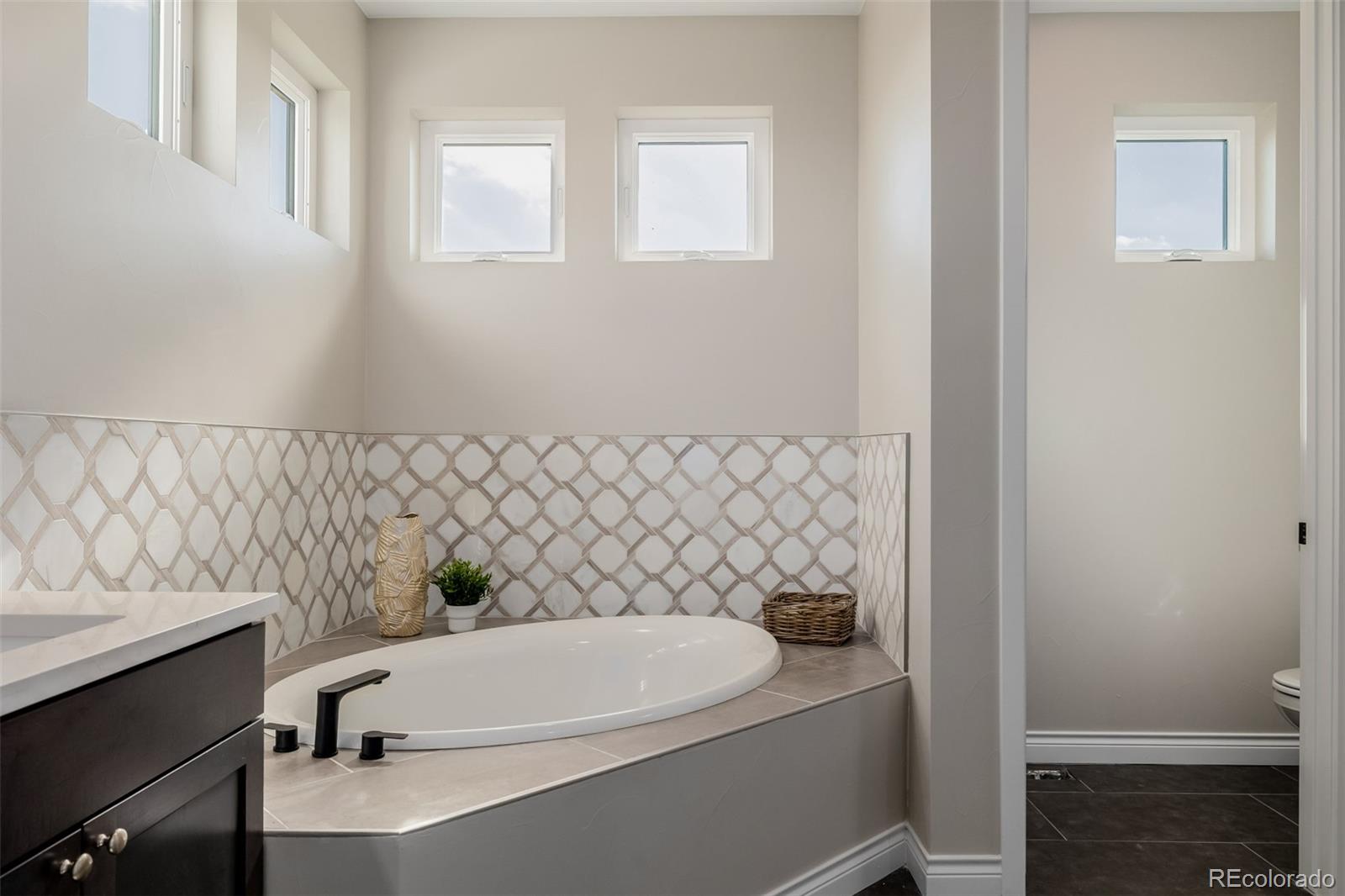 5424 Freddys Trail