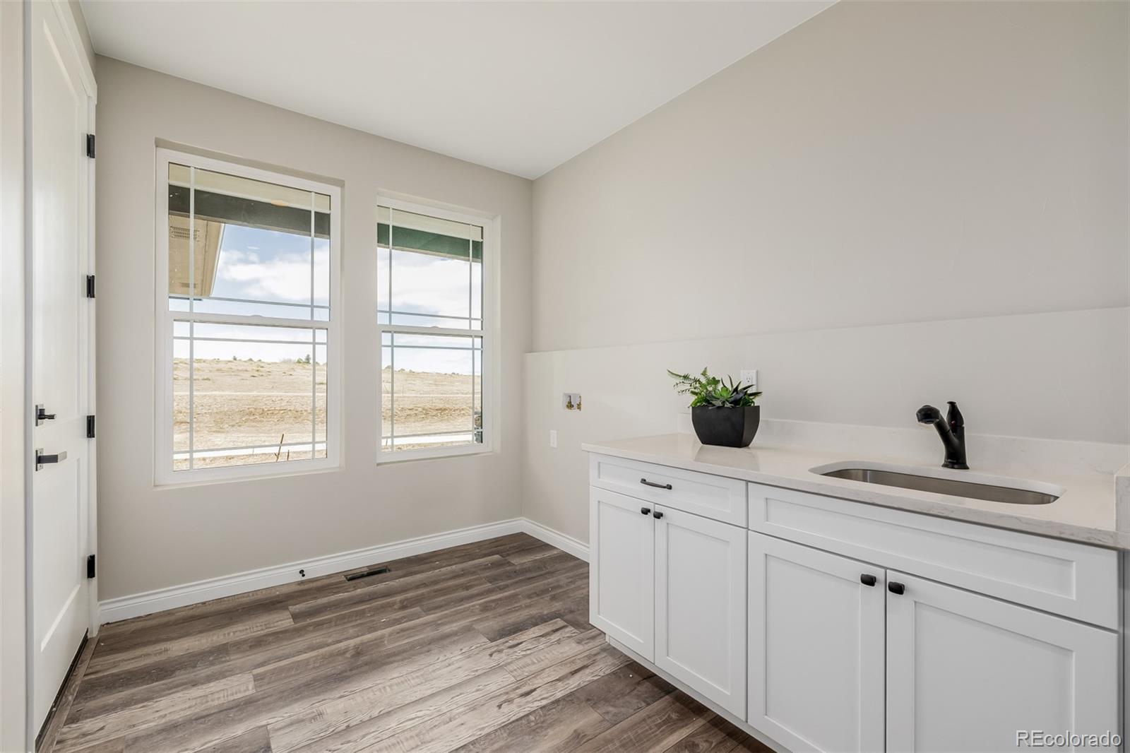 5424 Freddys Trail