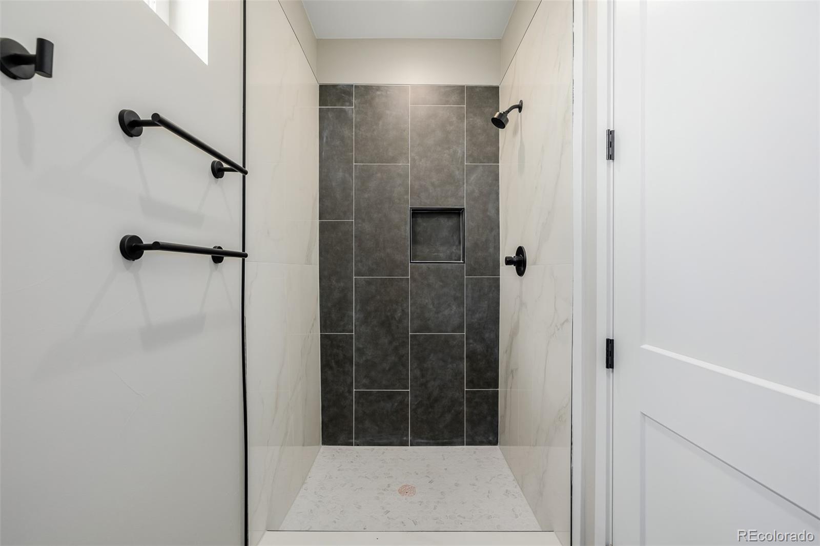 5424 Freddys Trail