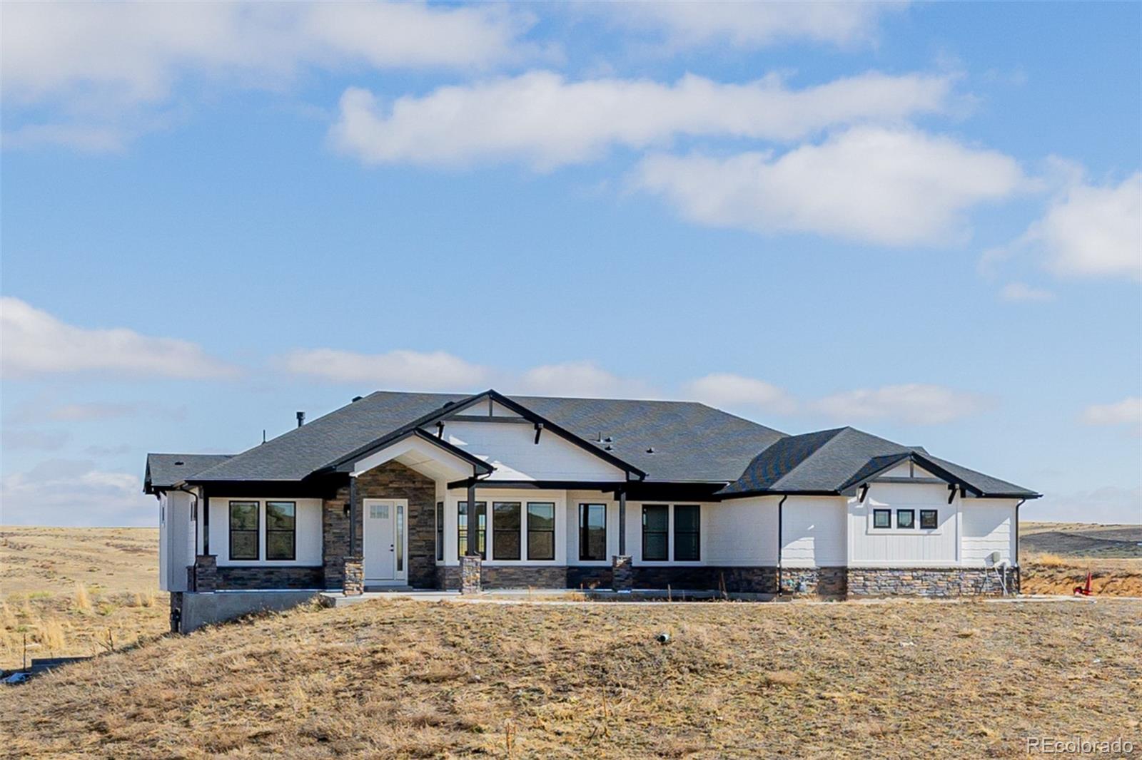 5424 Freddys Trail