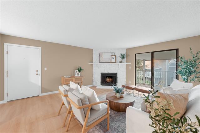 921 S Walden Street Unit: 205