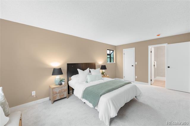 921 S Walden Street Unit: 205
