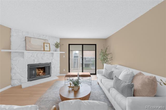 921 S Walden Street Unit: 205