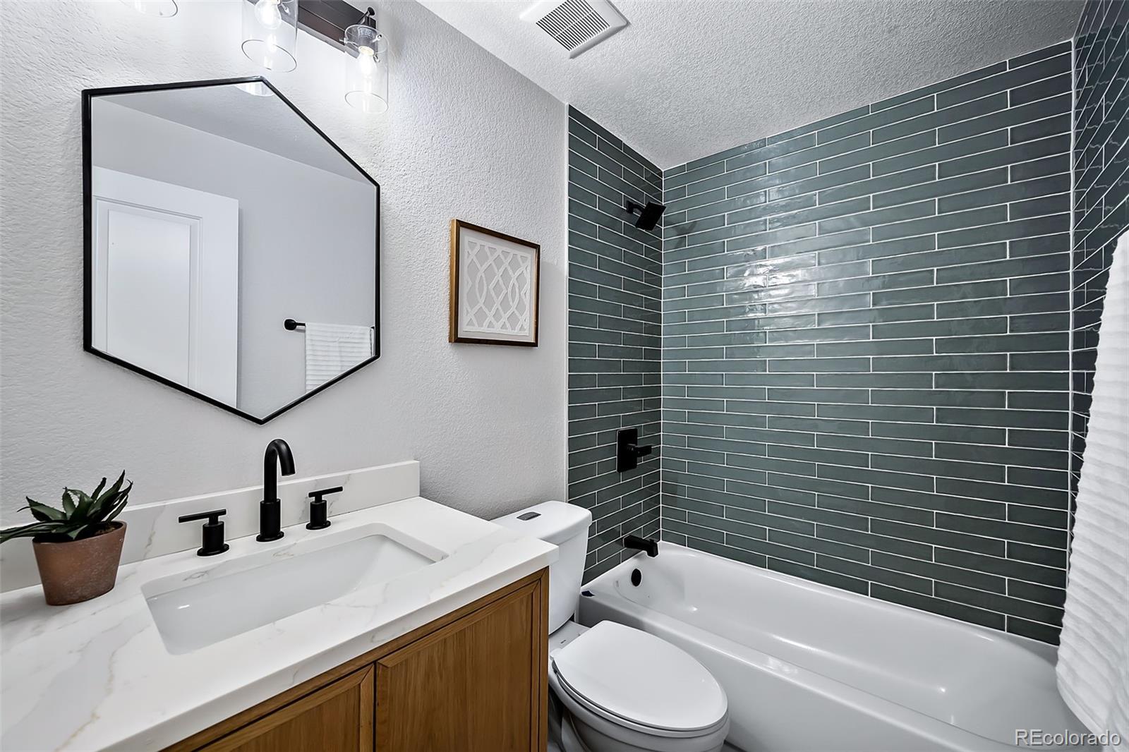 851 S Arbutus Street