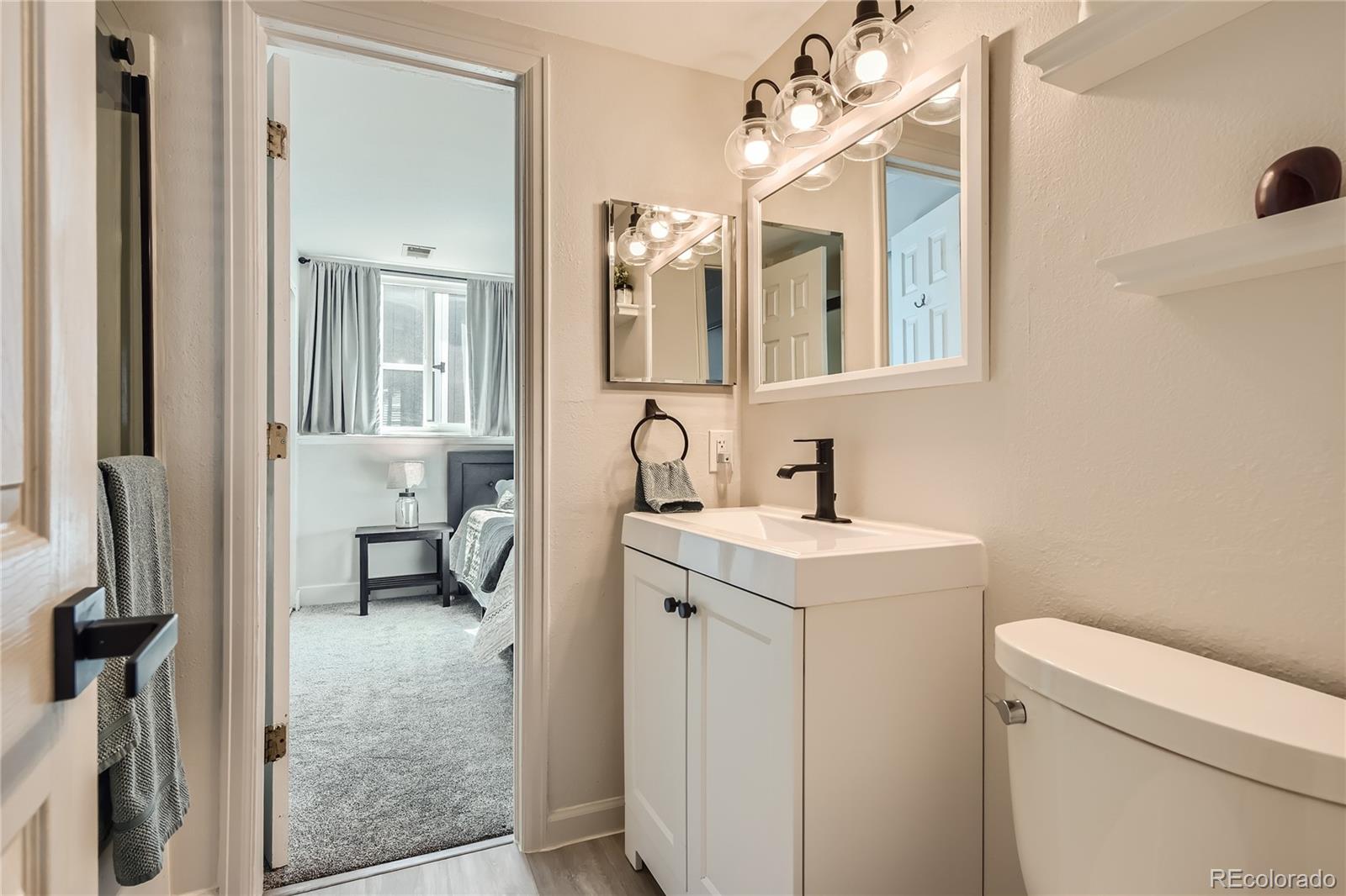 10075 E Peakview Avenue