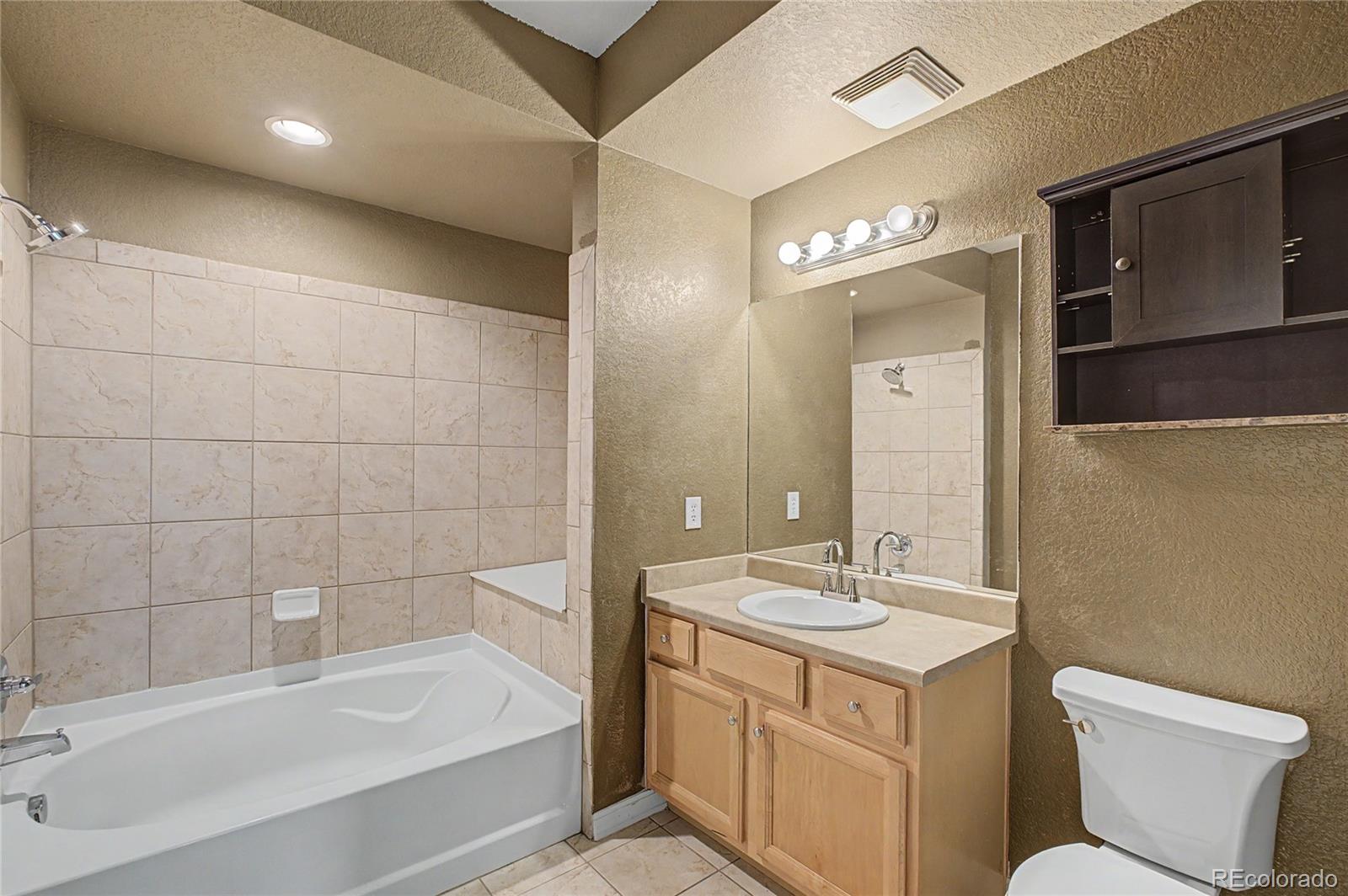 2133 Krisron Road Unit: D203