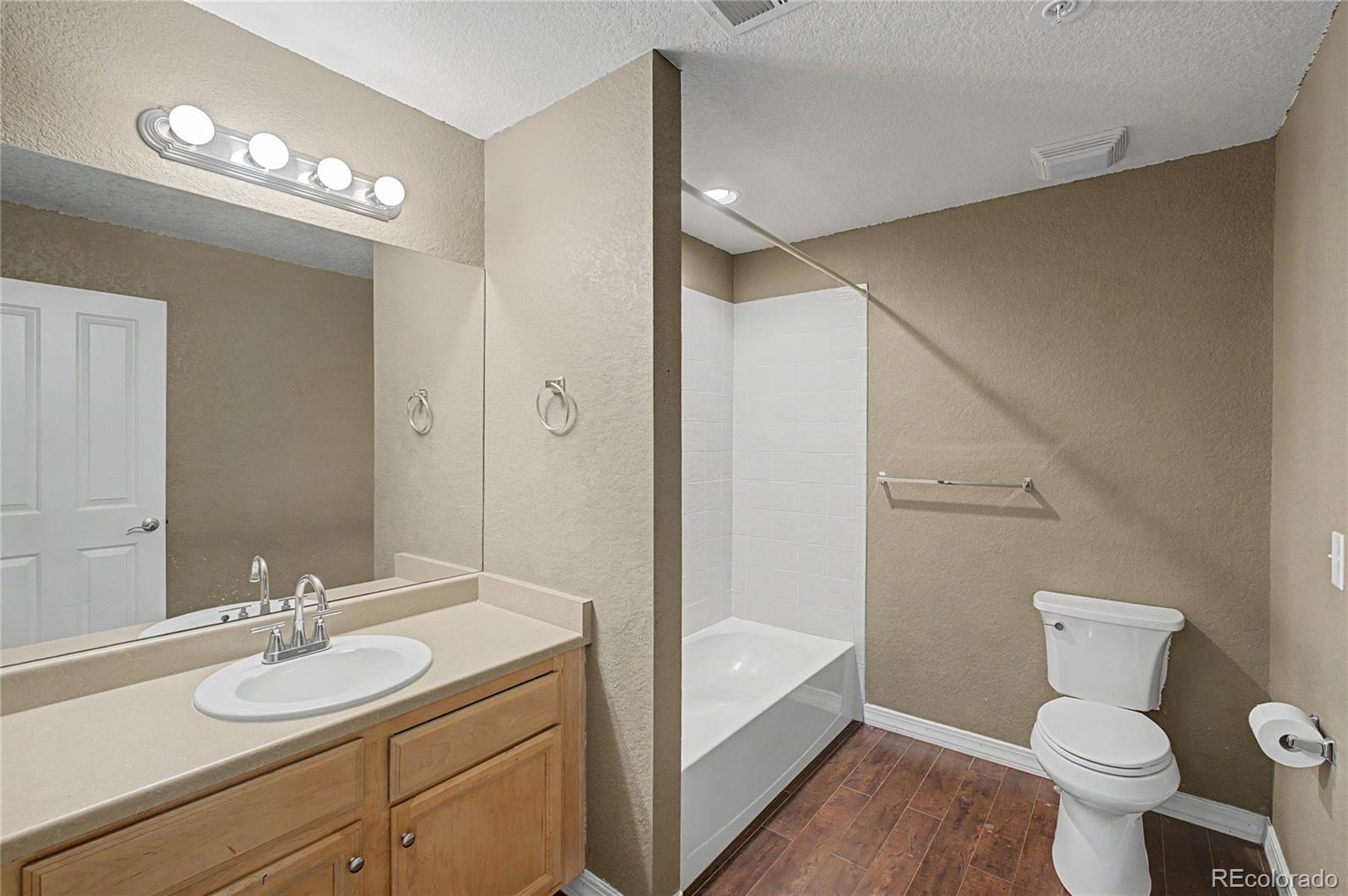 2133 Krisron Road Unit: D203