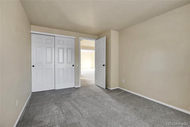 2903 W Long Circle