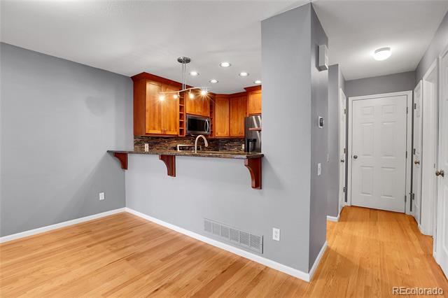 2903 W Long Circle