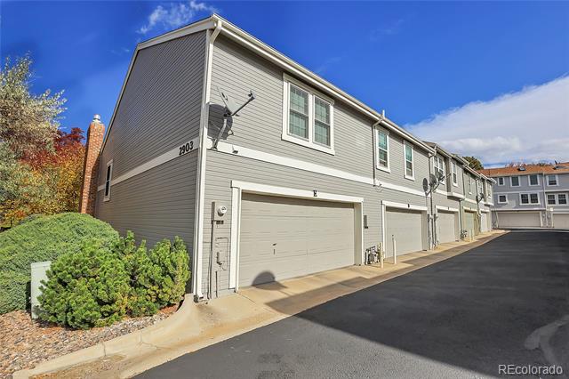 2903 W Long Circle