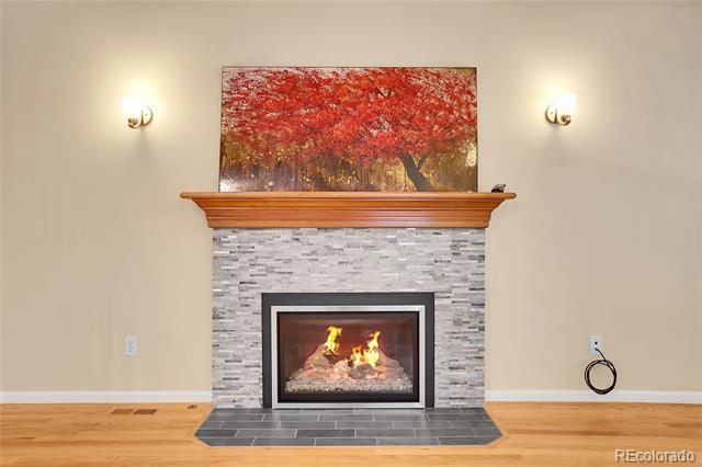 2903 W Long Circle