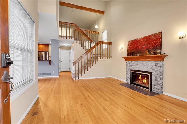 2903 W Long Circle