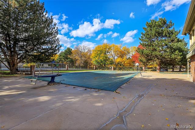 2903 W Long Circle
