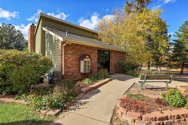 2903 W Long Circle