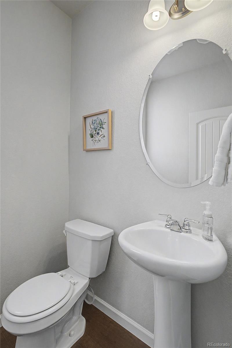12281 Village Circle W