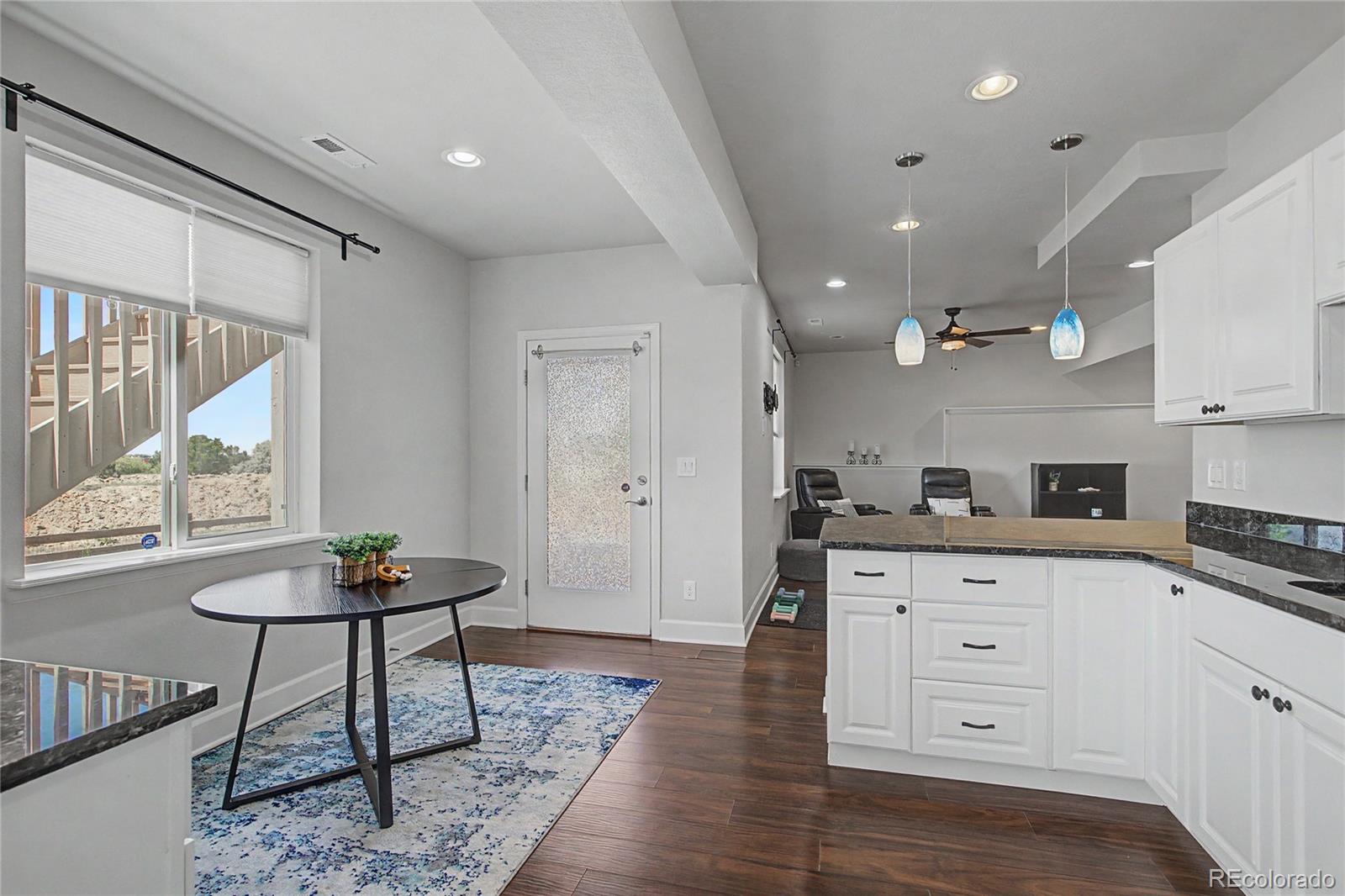 12281 Village Circle W