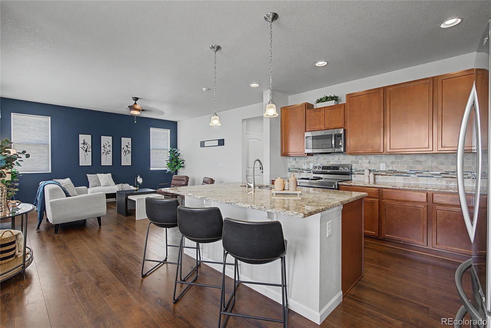12281 Village Circle W
