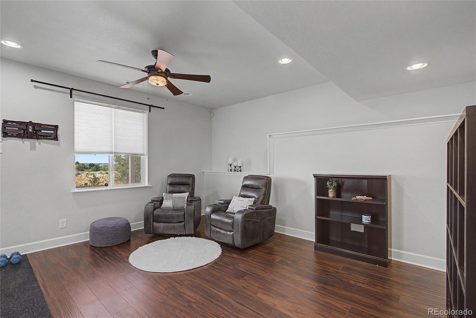 12281 Village Circle W