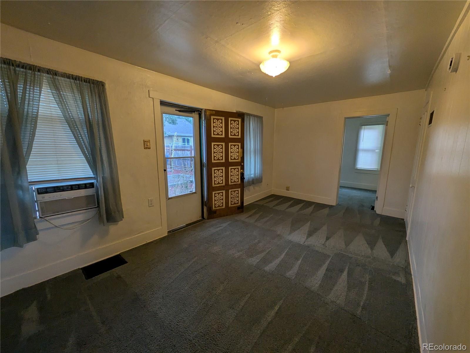 126 S 9th Avenue