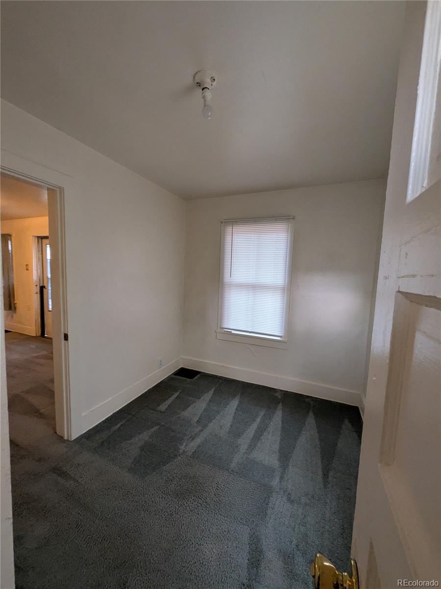 126 S 9th Avenue