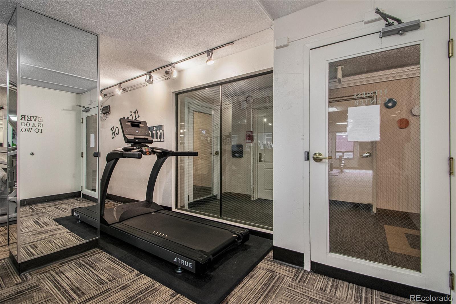 1020 15th Street Unit: 22J