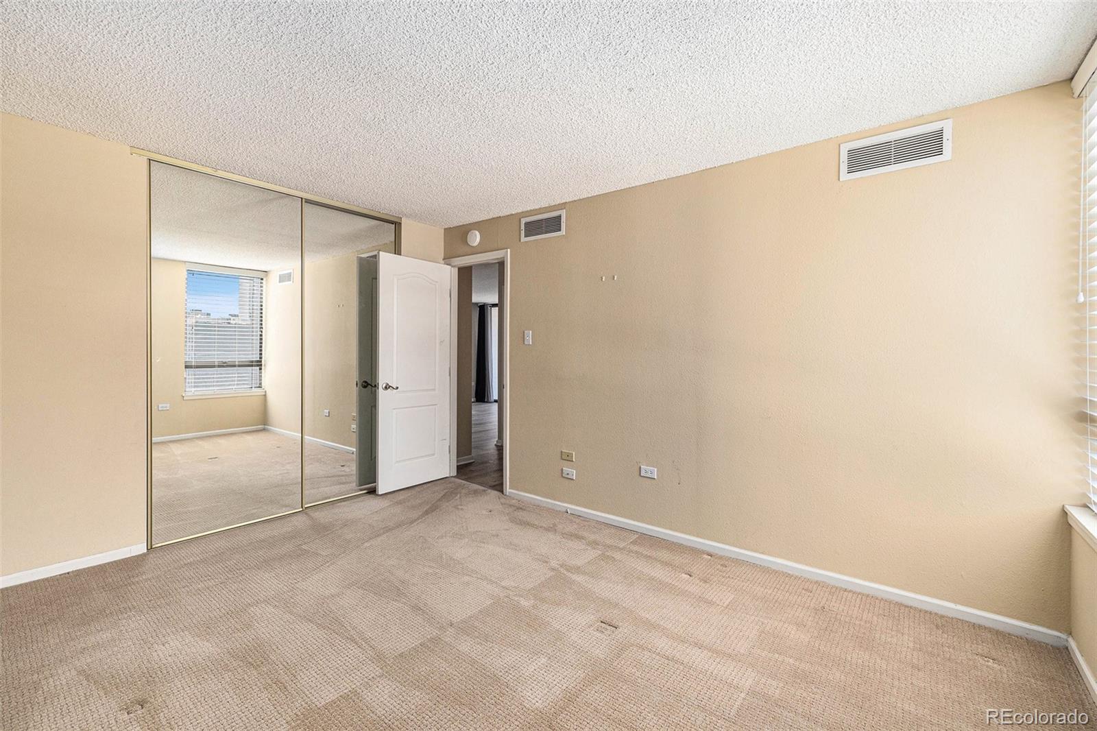 1020 15th Street Unit: 22J