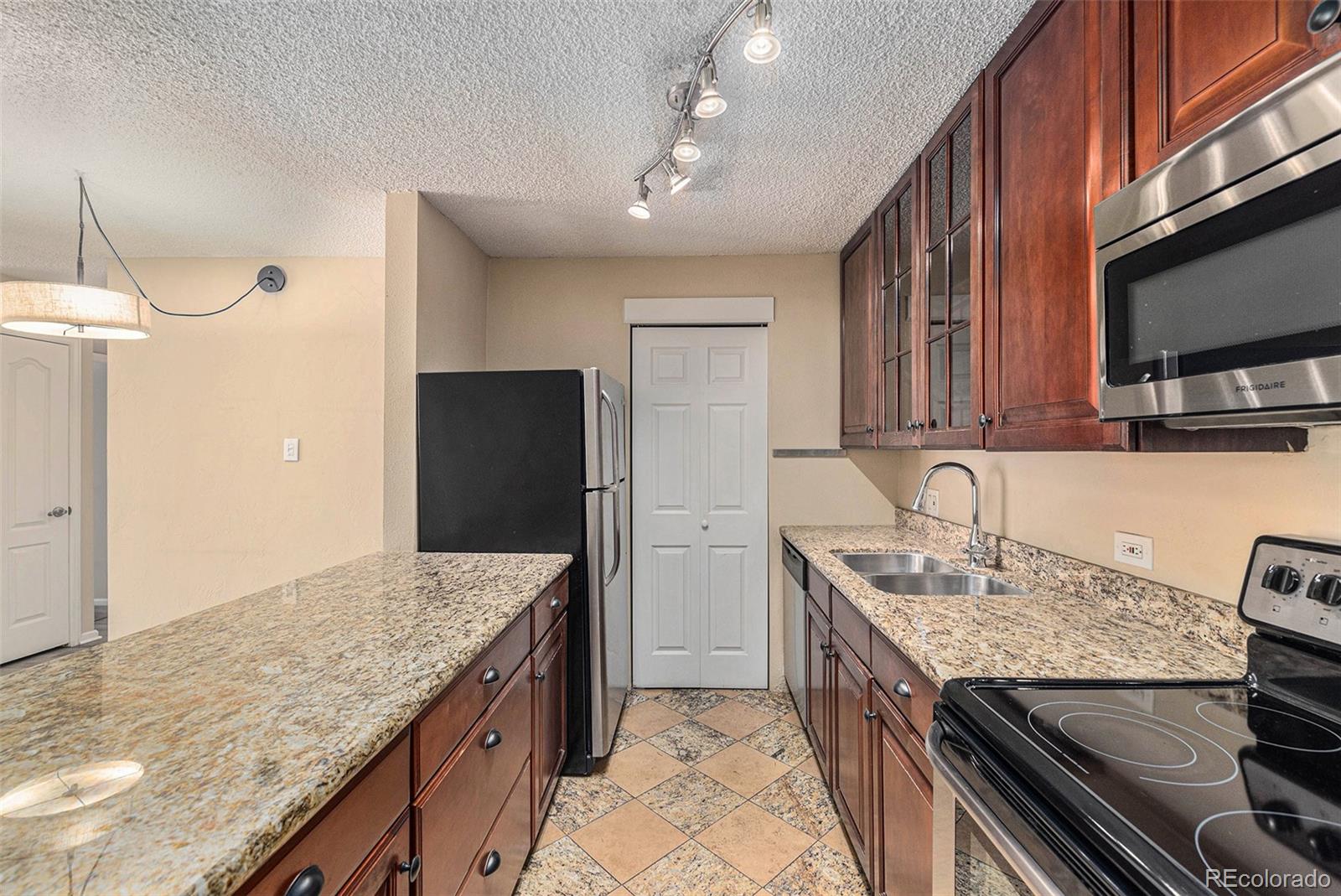 1020 15th Street Unit: 22J