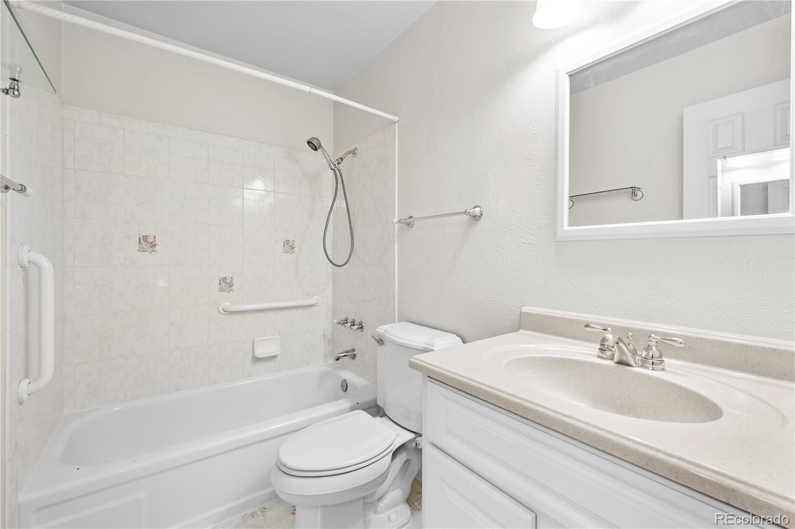 2557 S Dover Street Unit: 77