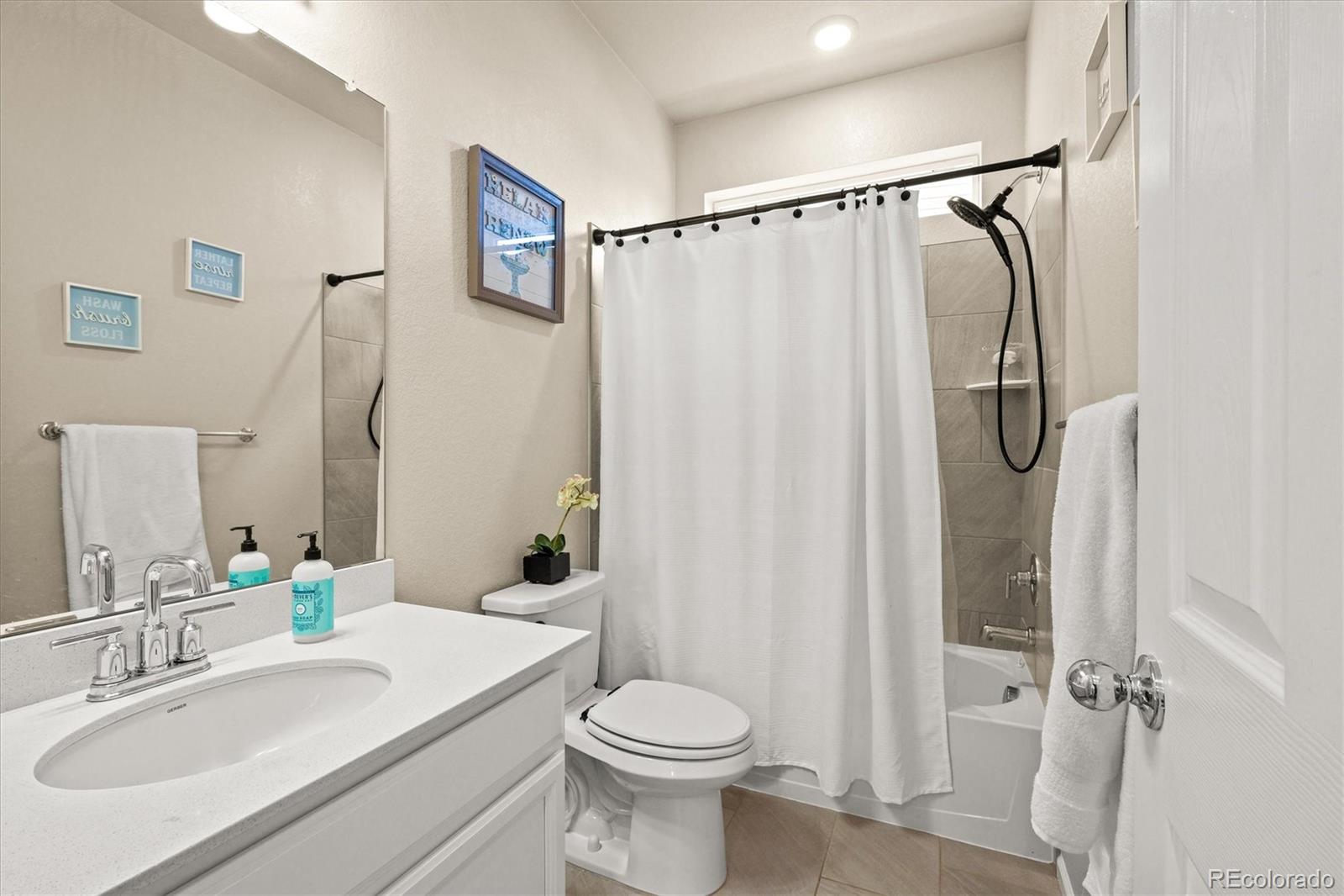 18108 House Finch Lane