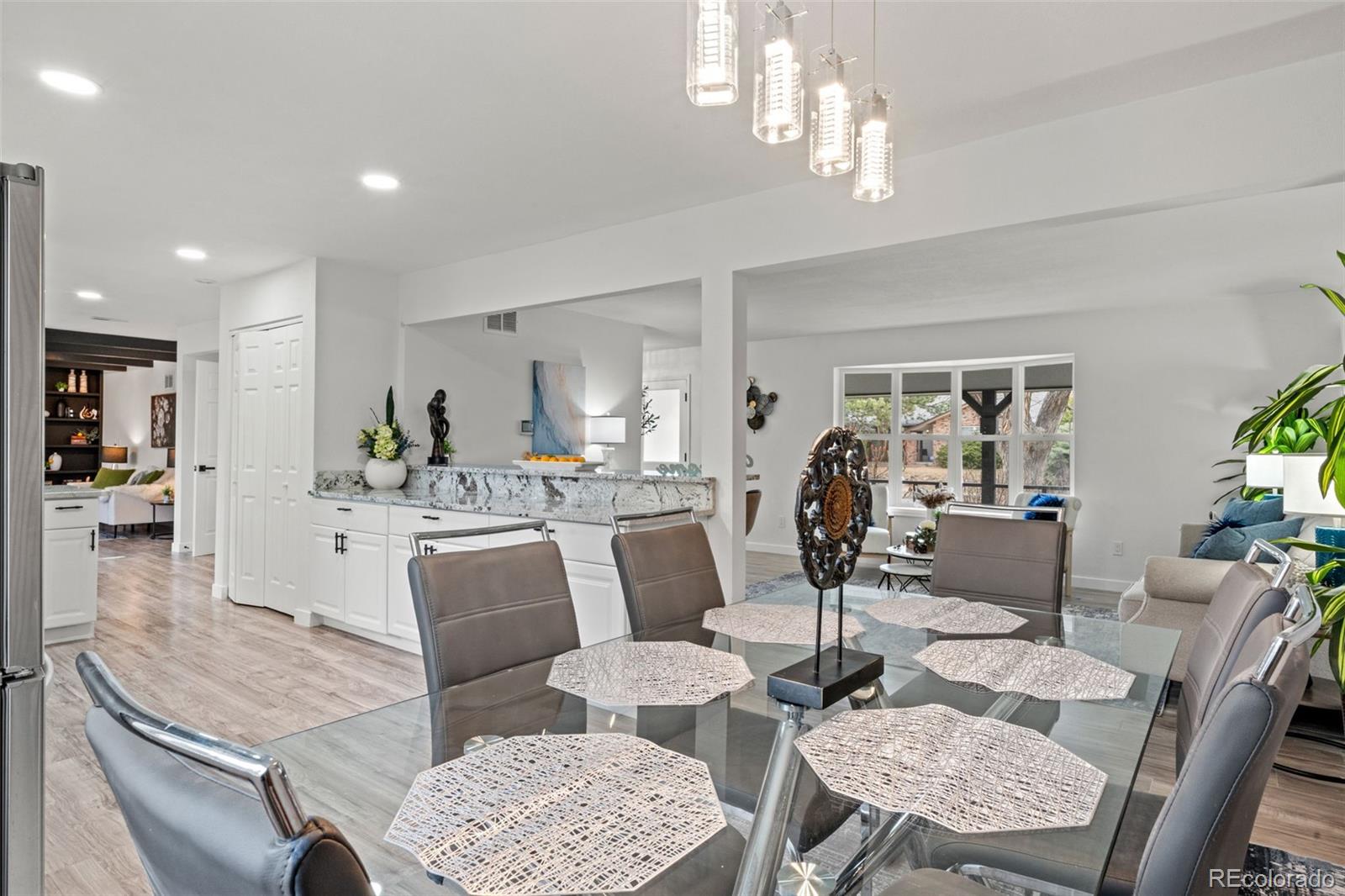 4102 W Union Avenue
