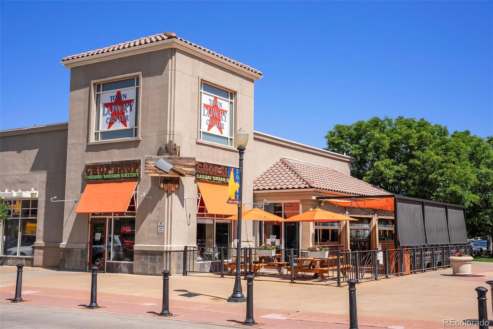 755 Roslyn Street Unit: 17