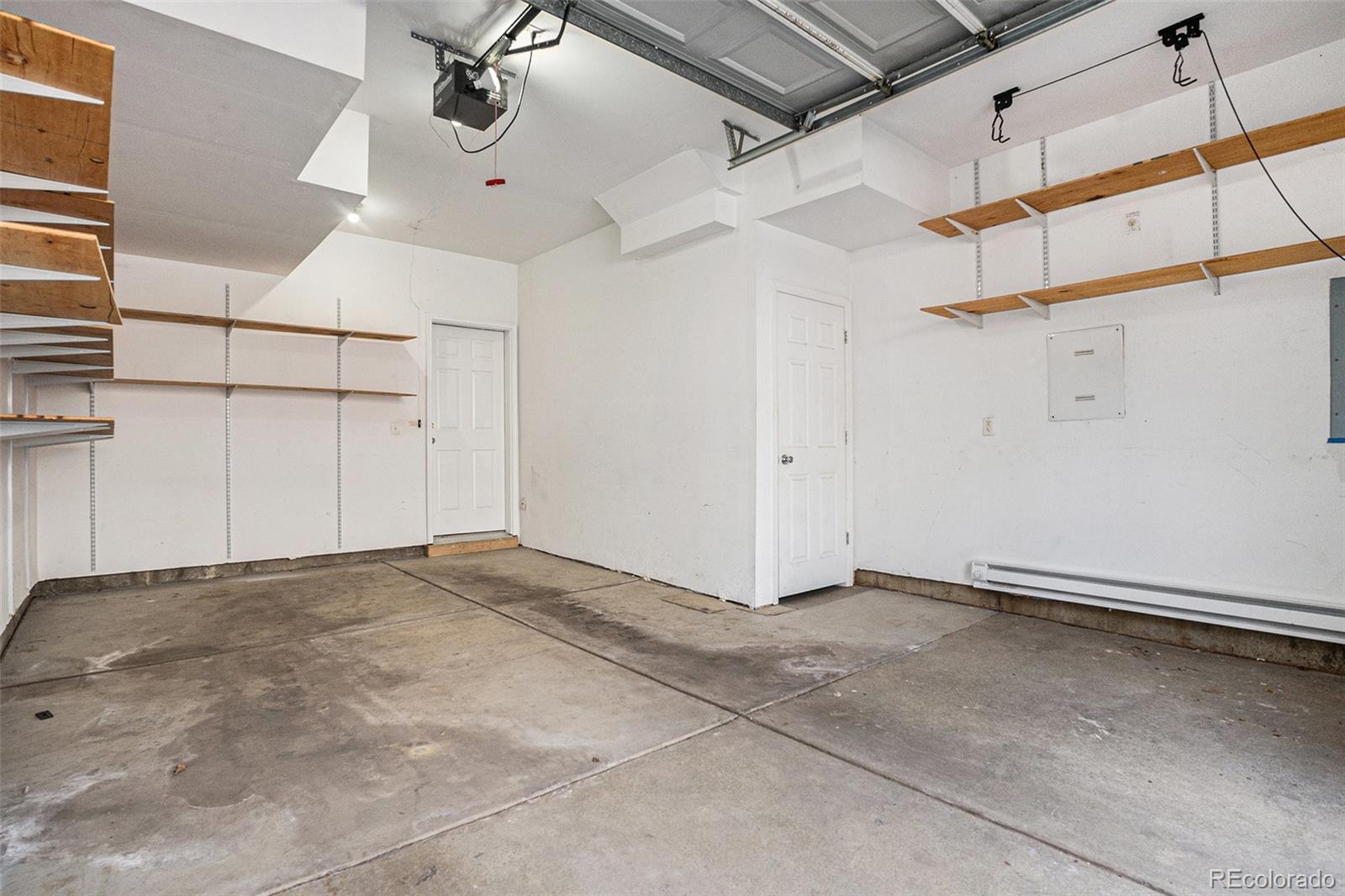 755 Roslyn Street Unit: 17