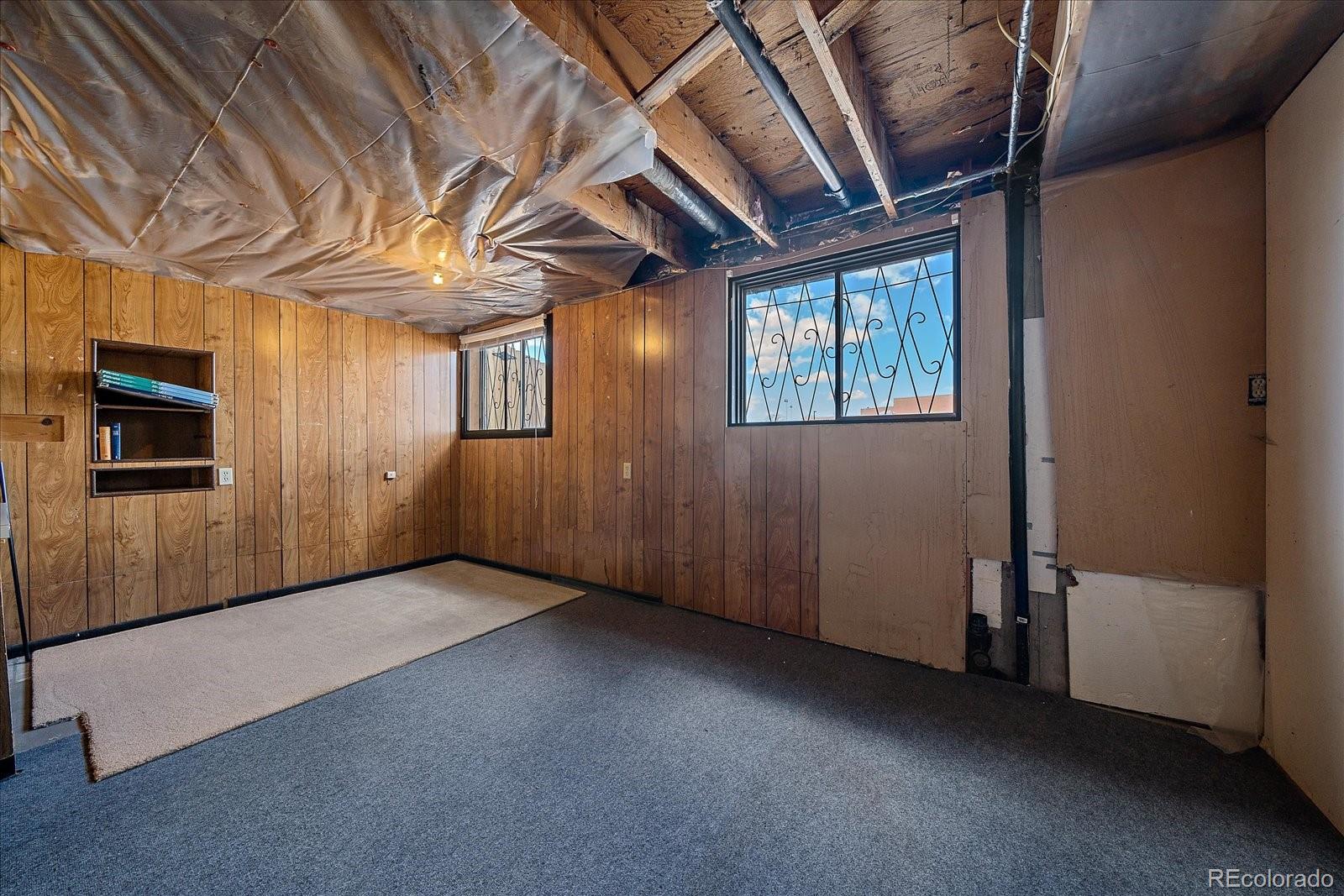 9123 E Chenango Avenue