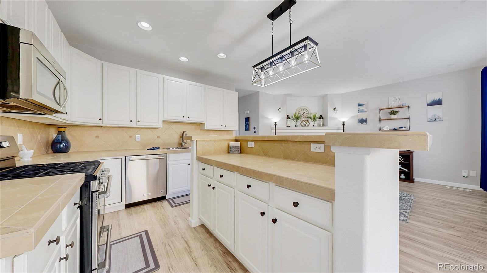 22736 E Ottawa Place