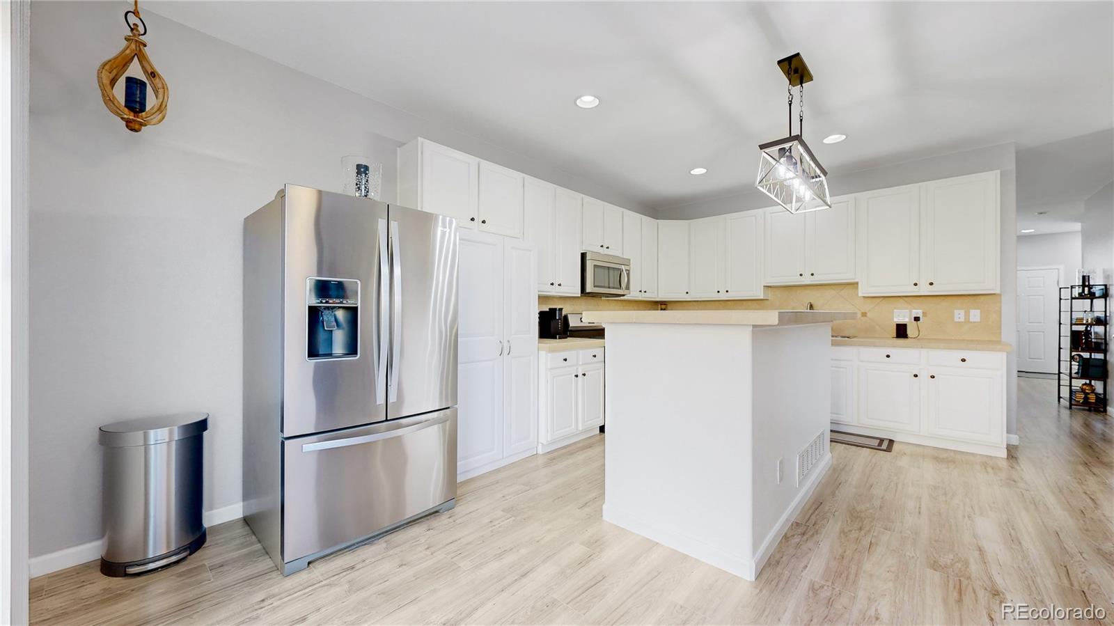 22736 E Ottawa Place