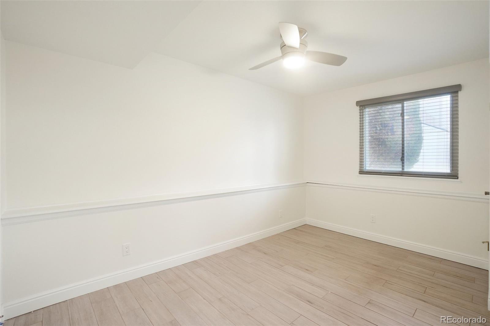 5792 W 75th Place