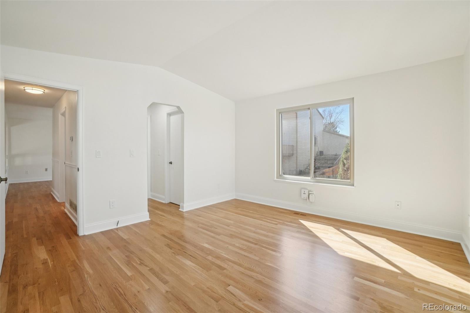 5792 W 75th Place