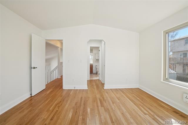 5792 W 75th Place