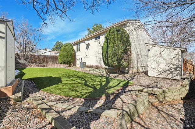 5792 W 75th Place