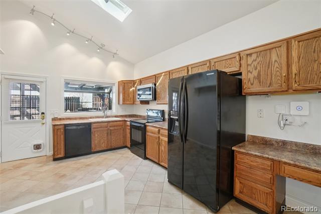 5792 W 75th Place