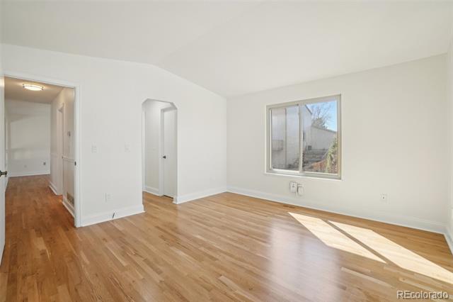 5792 W 75th Place