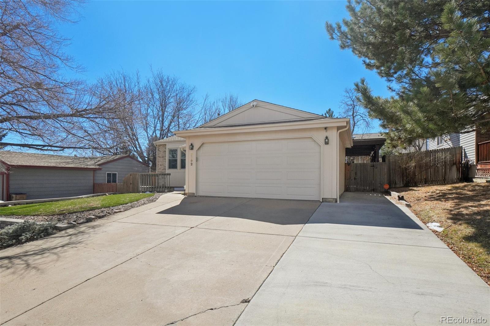 5792 W 75th Place