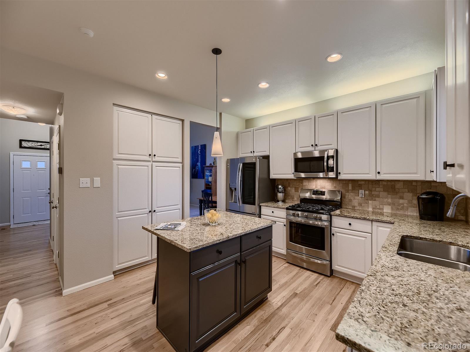 6301 S Killarney Street