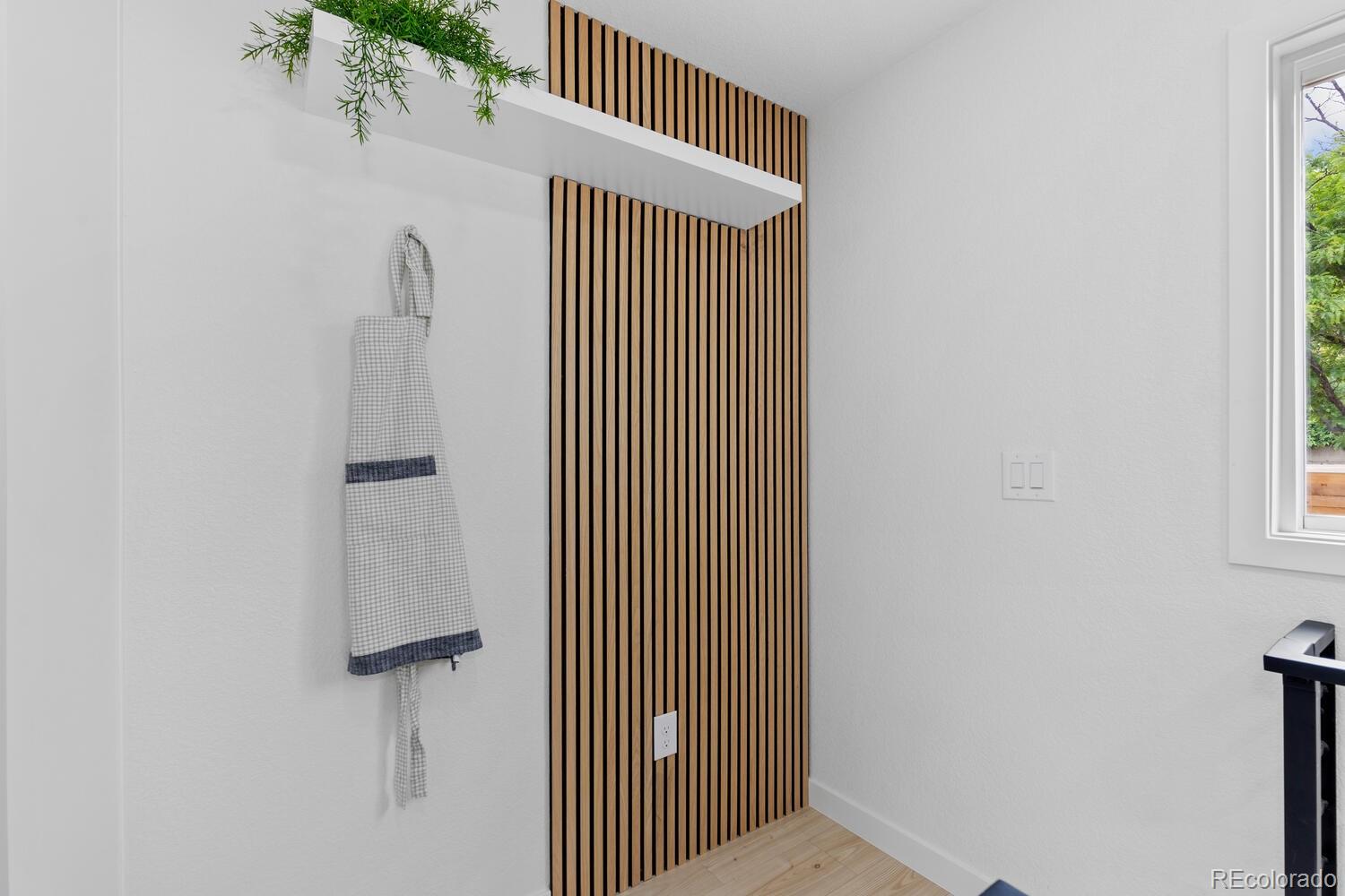 5999 S Windermere Street