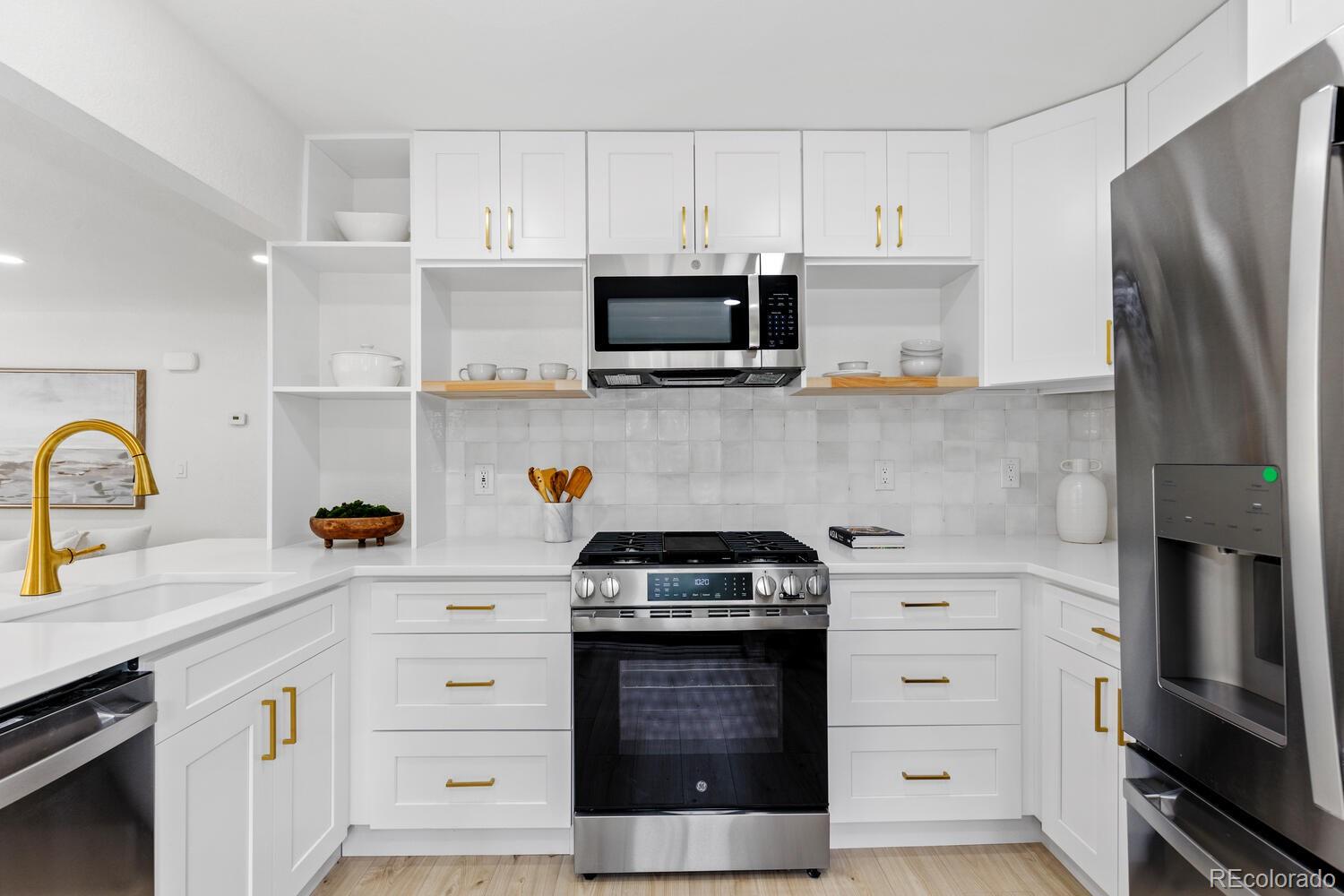 5999 S Windermere Street