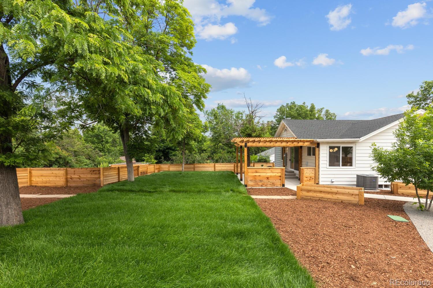 5999 S Windermere Street