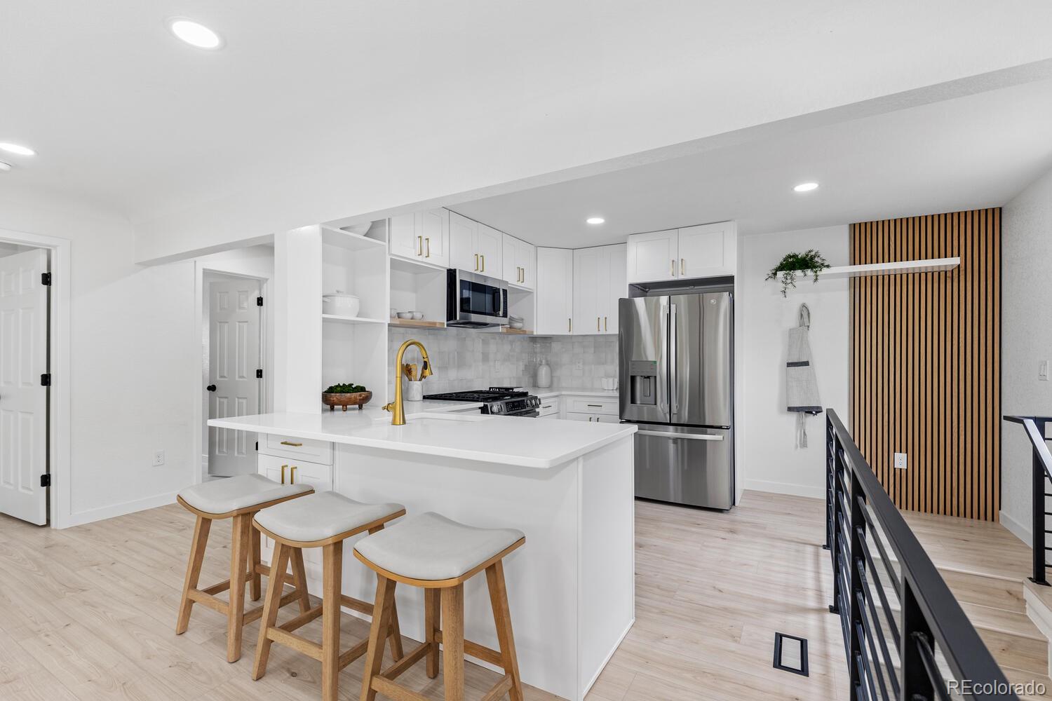 5999 S Windermere Street