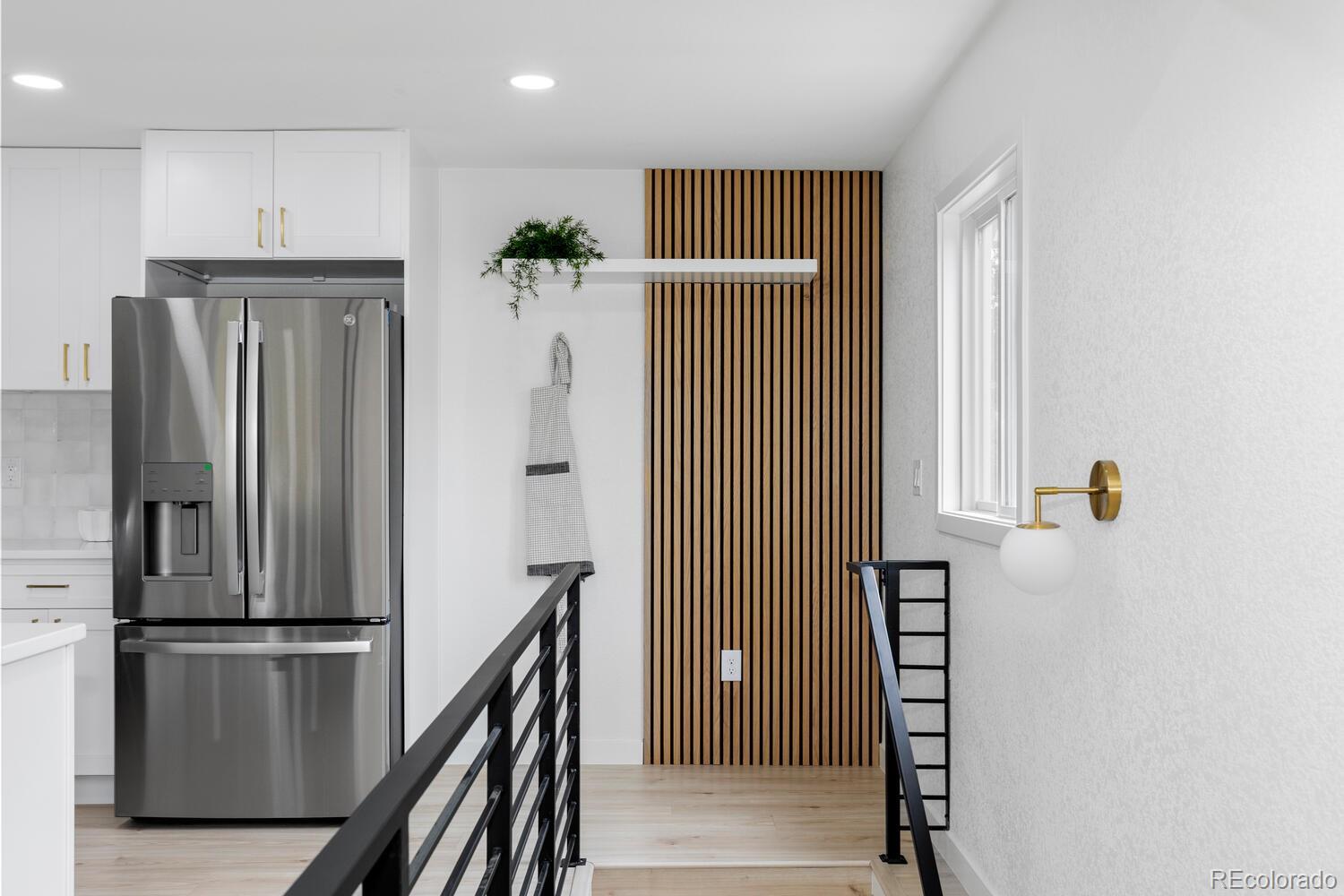 5999 S Windermere Street